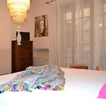 Ethnic Chic 3*