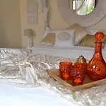 Ethnic Chic 3*