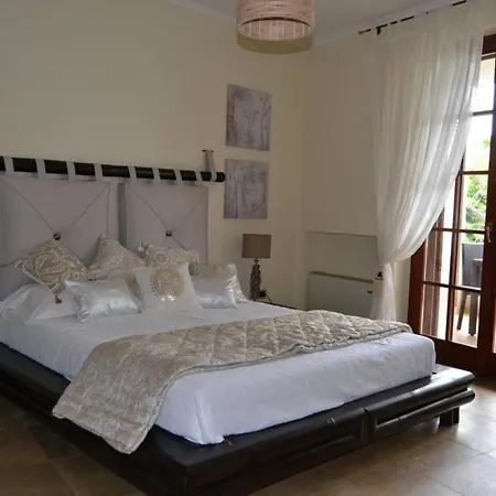 Ethnic Chic 3* ביצ'לייה