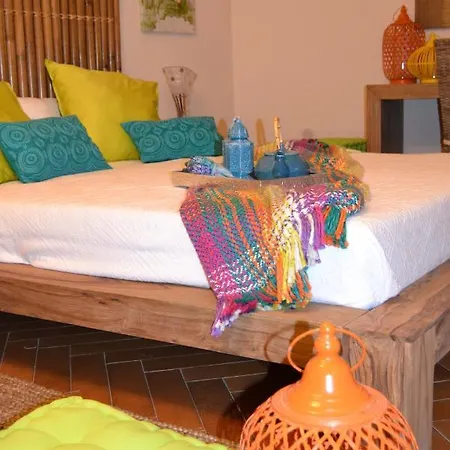 Feriested Ethnic Chic